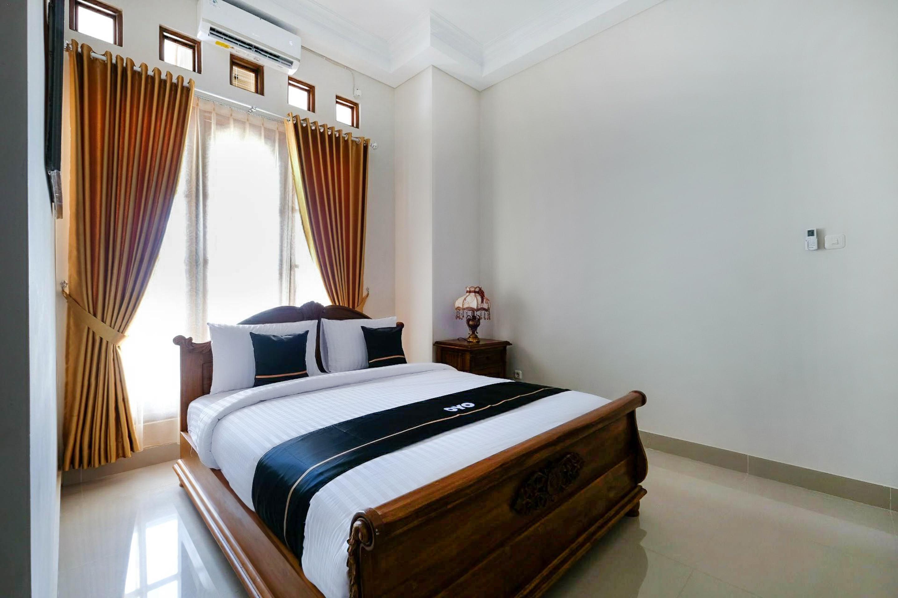 Hotel Super Oyo Collection O 3468 Ndalem Gusti Ayu 3*