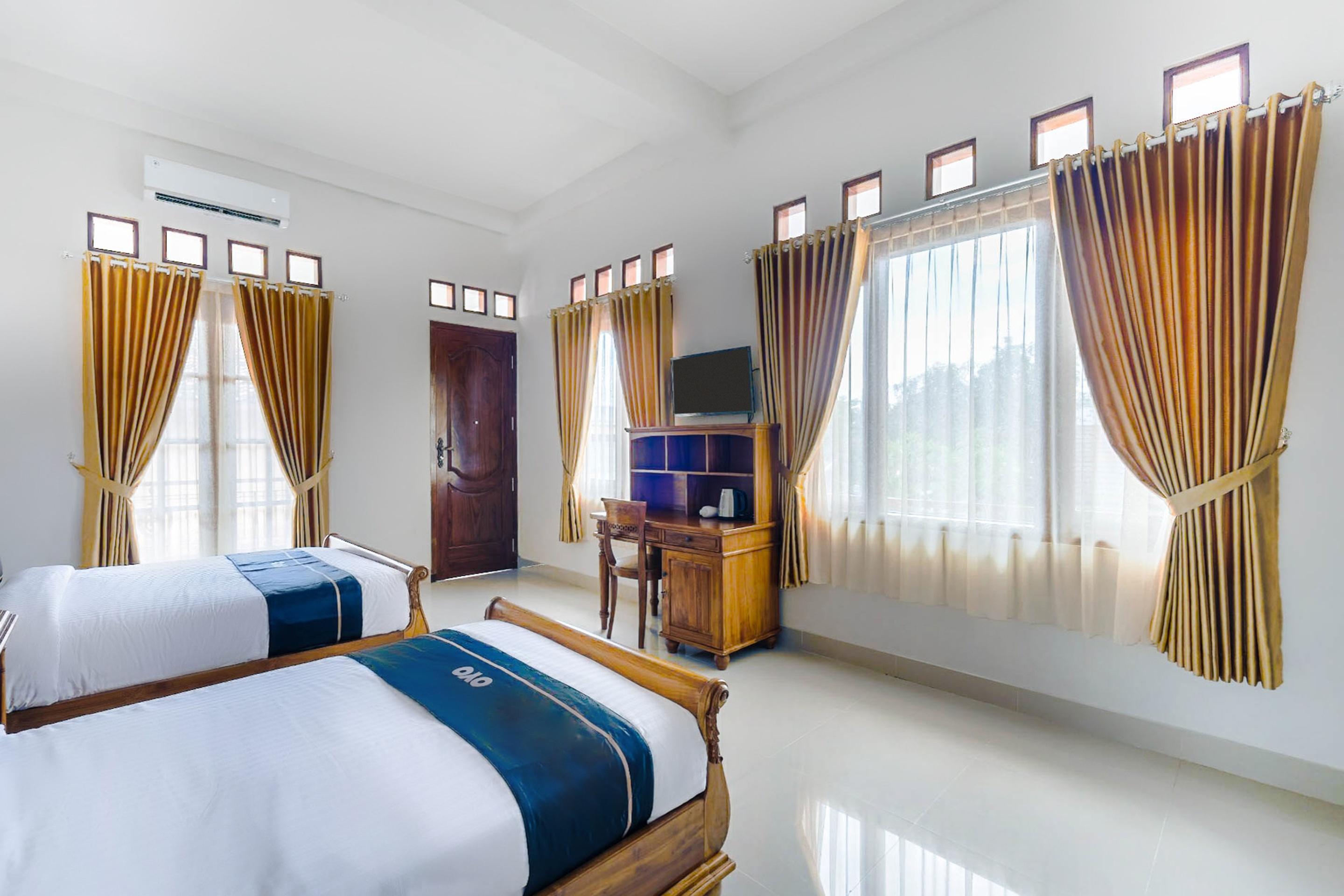 Super Oyo Collection O 3468 Ndalem Gusti Ayu Hotel Kejayan