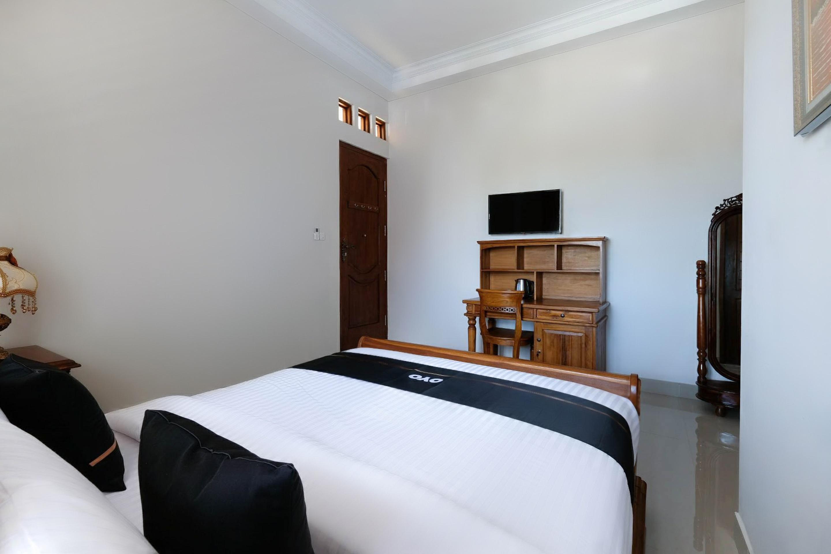 Super Oyo Collection O 3468 Ndalem Gusti Ayu Hotel Kejayan